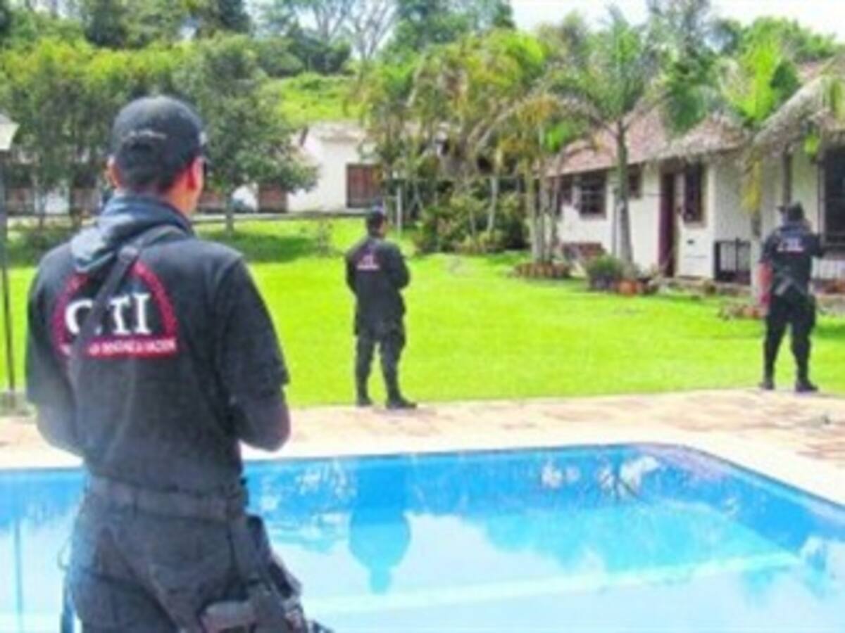 Autoridades ocupan más de 60 bienes de narcotraficantes