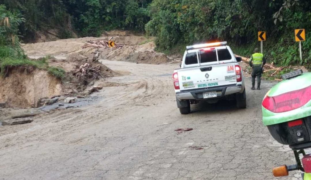 Derrumbe en la Vía Mocoa -Pitalito km 60+300