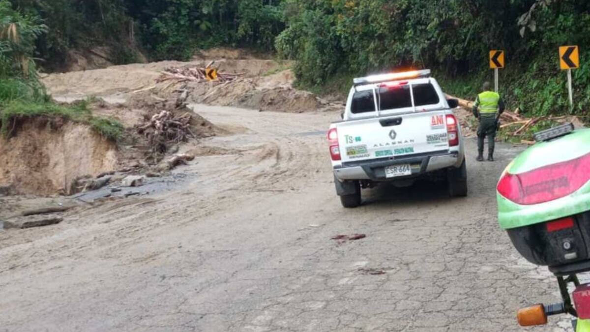 Lluvias: fuertes derrumbes dejan incomunicados a Huila y Putumayo