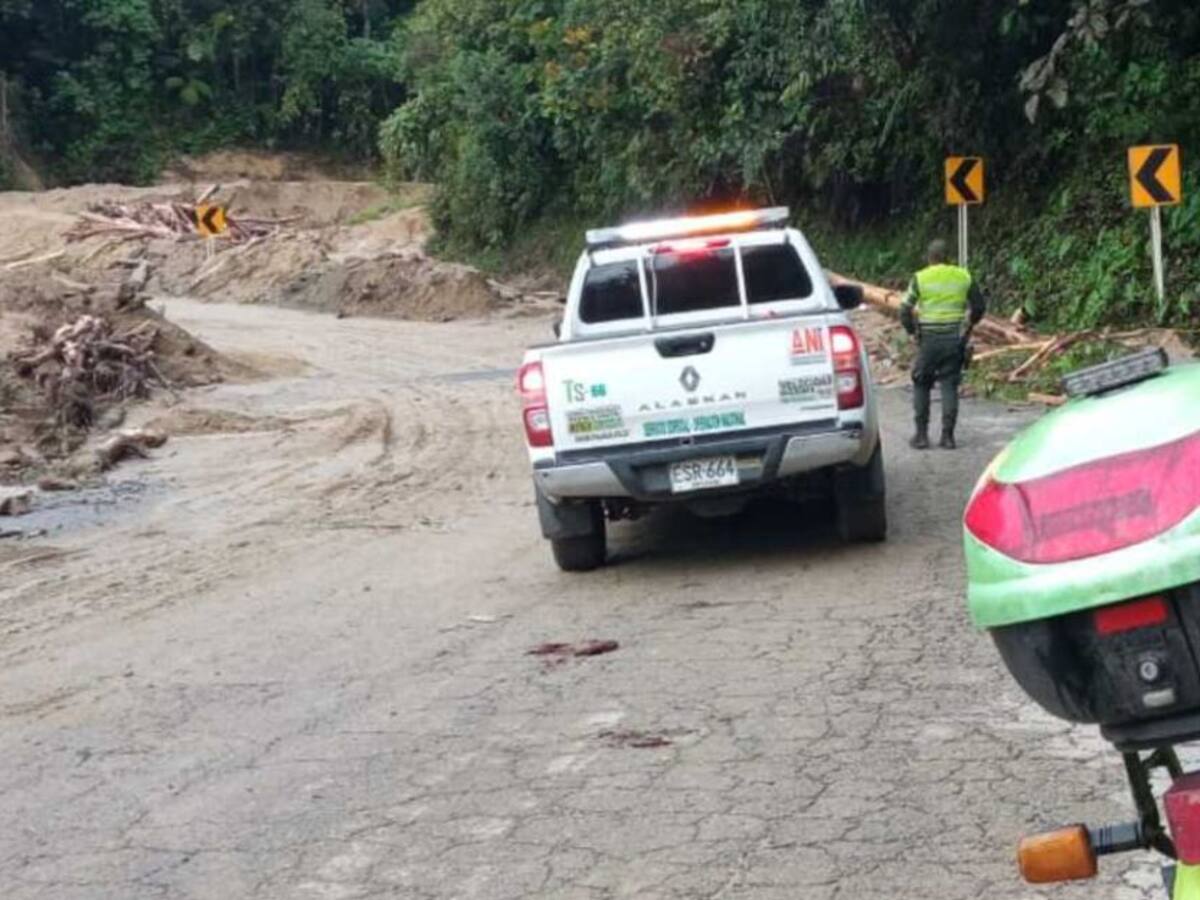 Lluvias: fuertes derrumbes dejan incomunicados a Huila y Putumayo