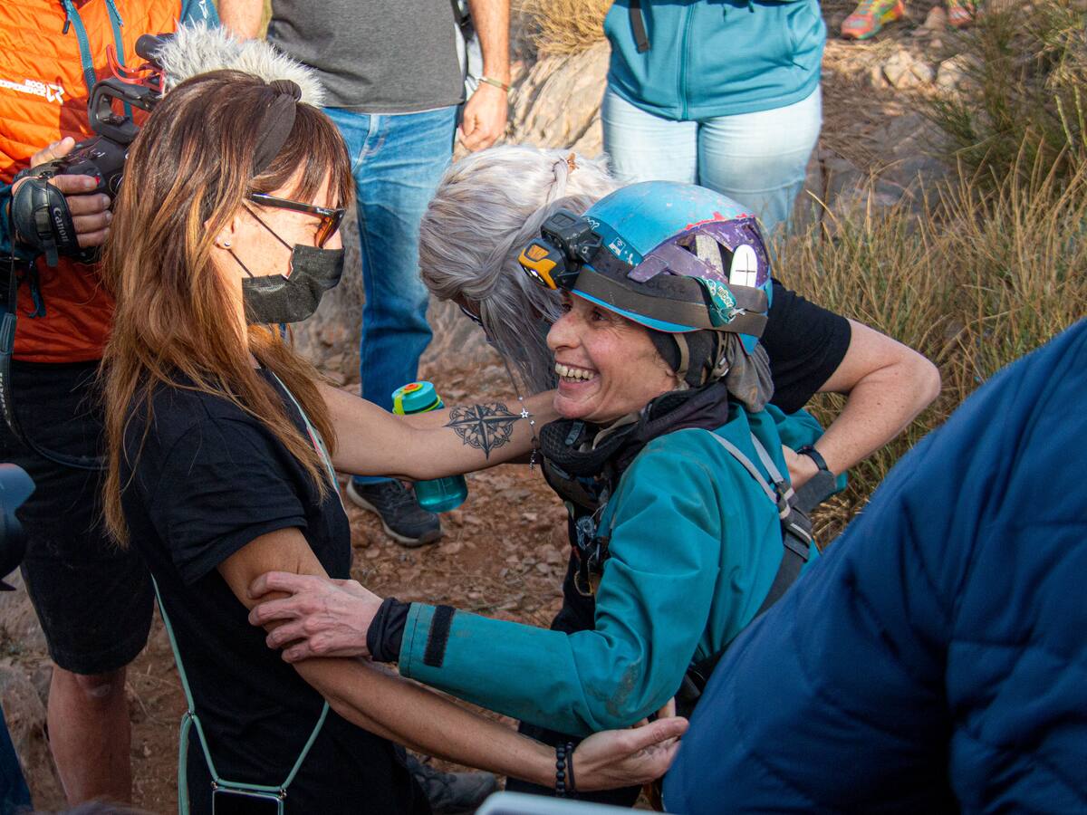 Deportista pasó 500 días en una cueva a más de 70 metros de profundidad: ¿cómo sobrevivió?