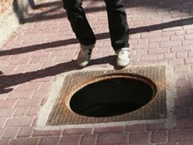 Denuncian problemas en obra de alcantarillado