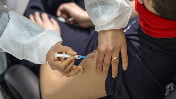 "Tenemos confirmadas la llegada de mínimo 300 mil vacunas en febrero"