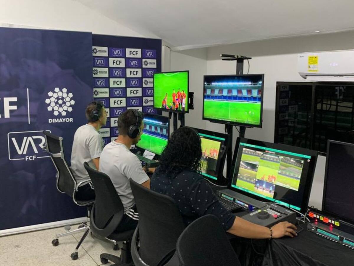 Conmebol acudirá a la IFAB para pedir modificaciones al VAR