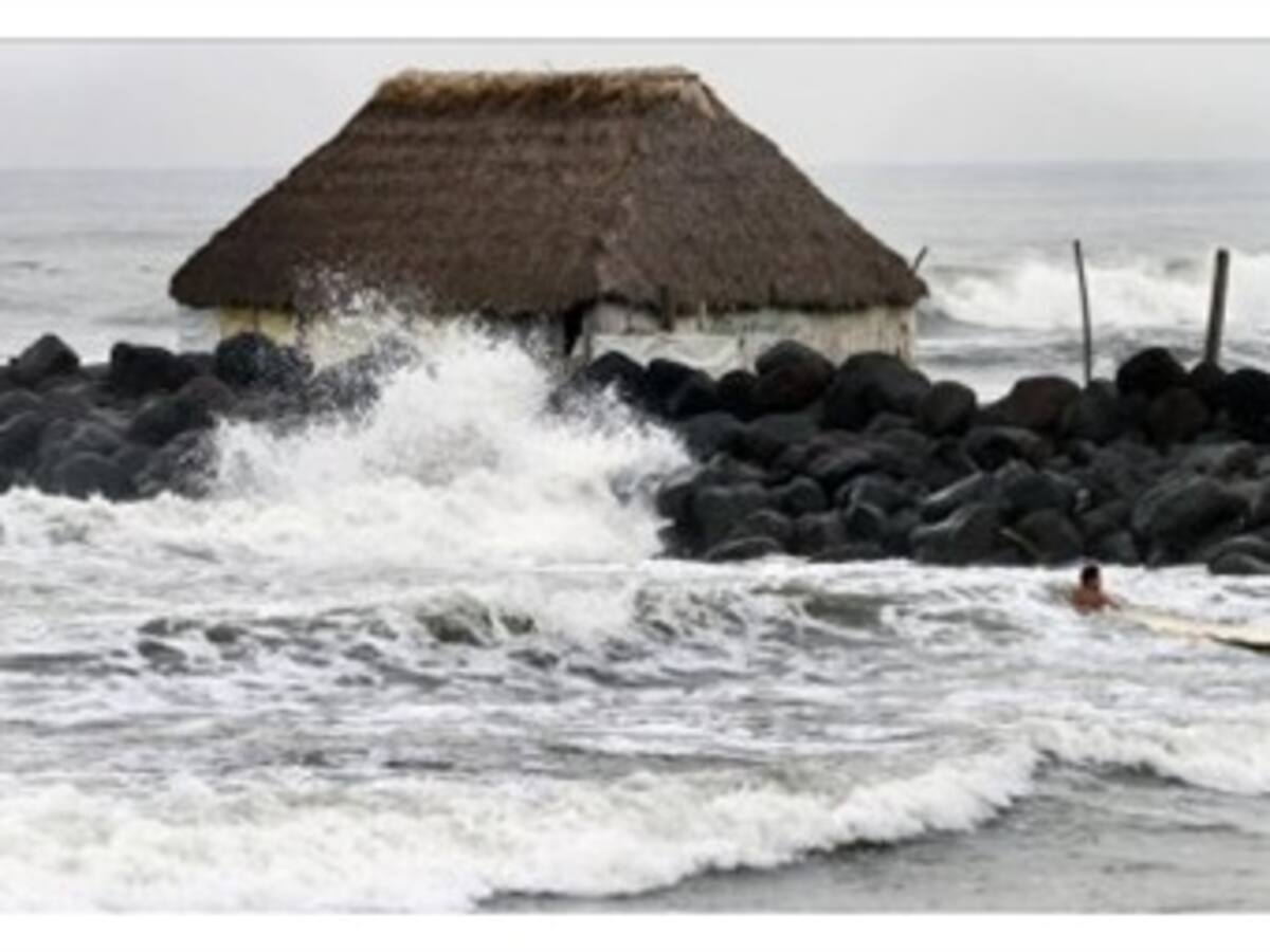 Isla canadiense de Terranova se prepara para la llegada del huracán 'María'