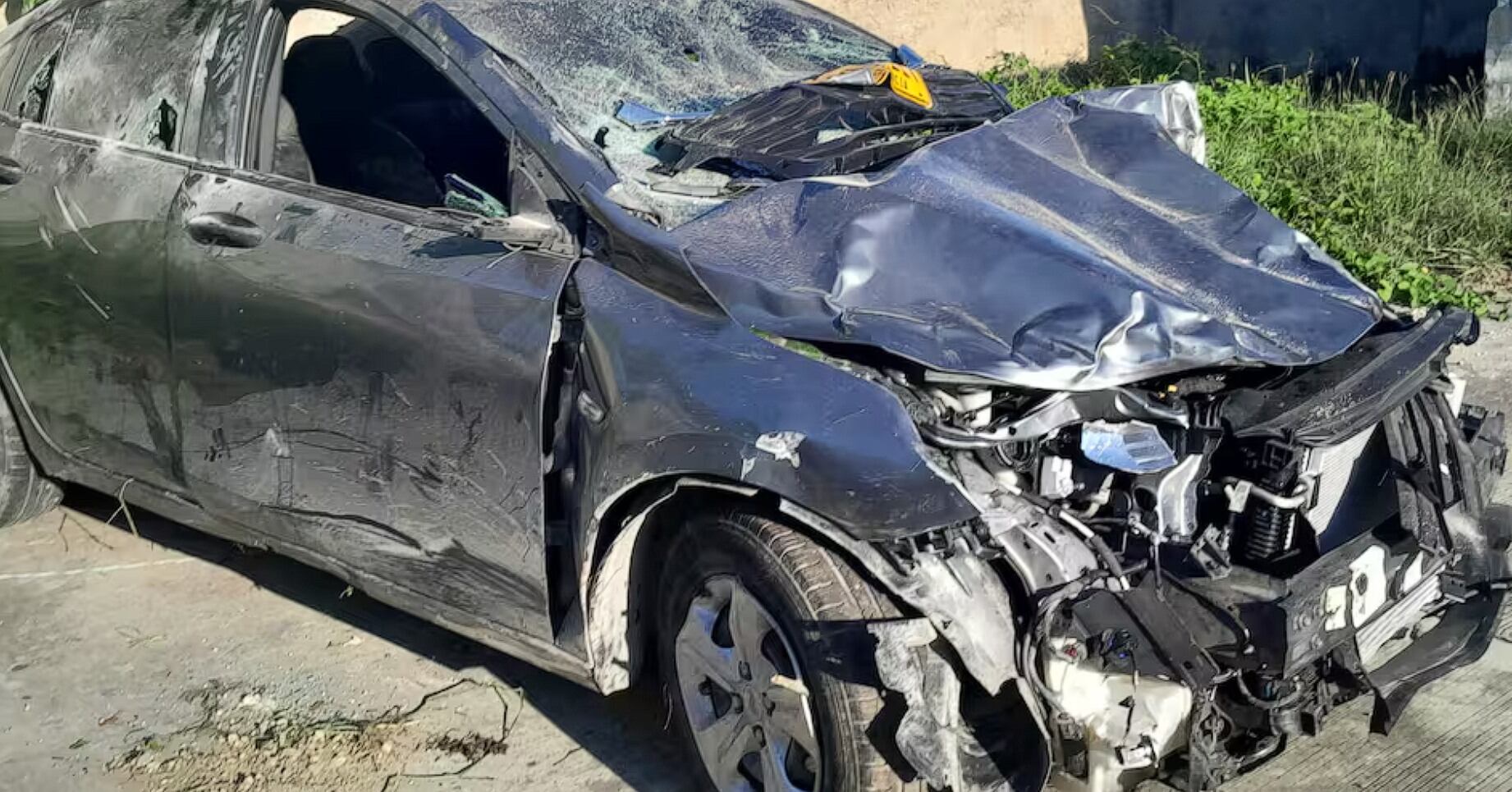 Así quedó el vehículo que conducía Peña Herrera después del accidente