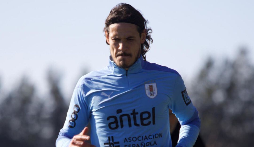 Edinson Cavani abre la puerta a jugar en Sudamérica cuando deje el Manchester