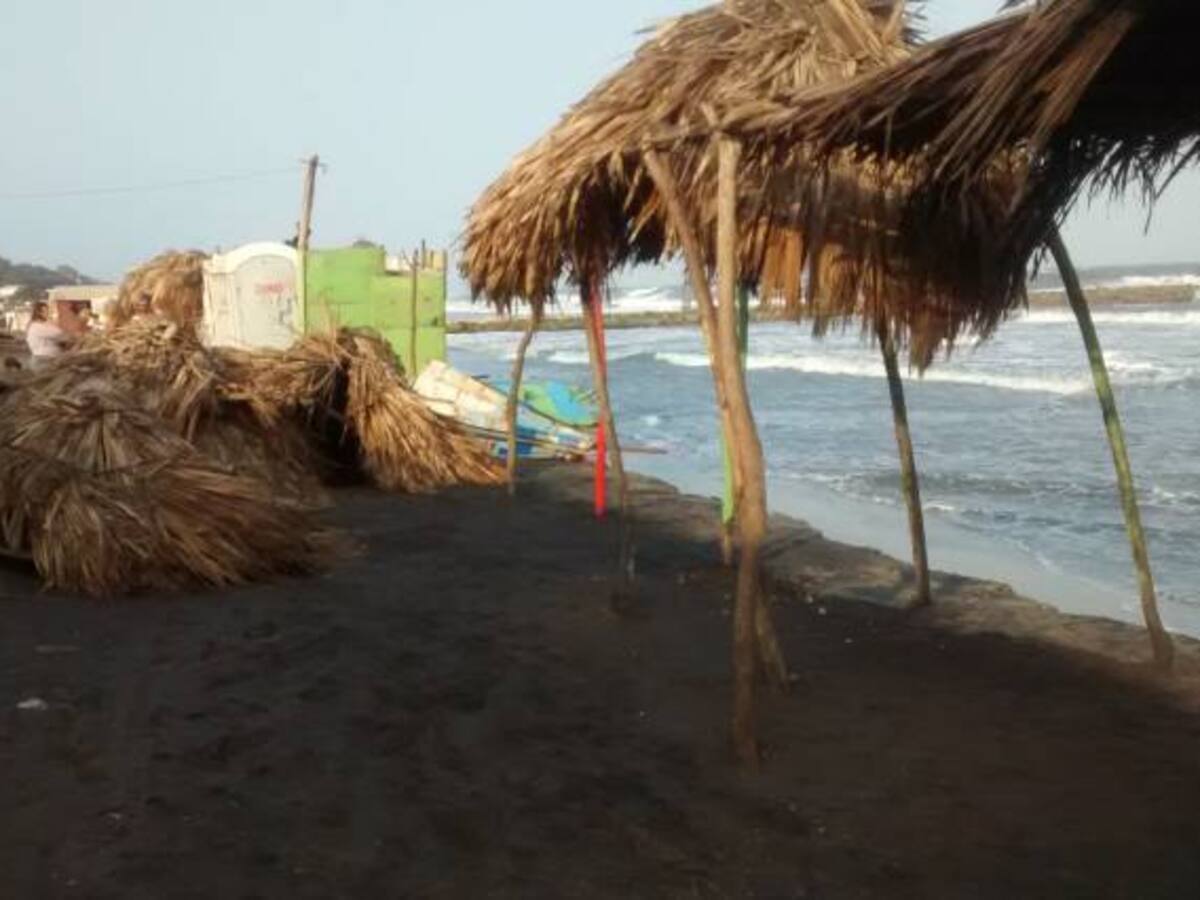 ‘La Loca’ podría intensificarse durante las próximas horas en la Costa