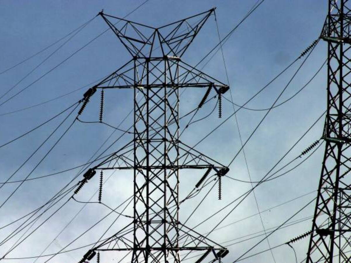 Dos personas murieron al recibir una descarga eléctrica en el Huila