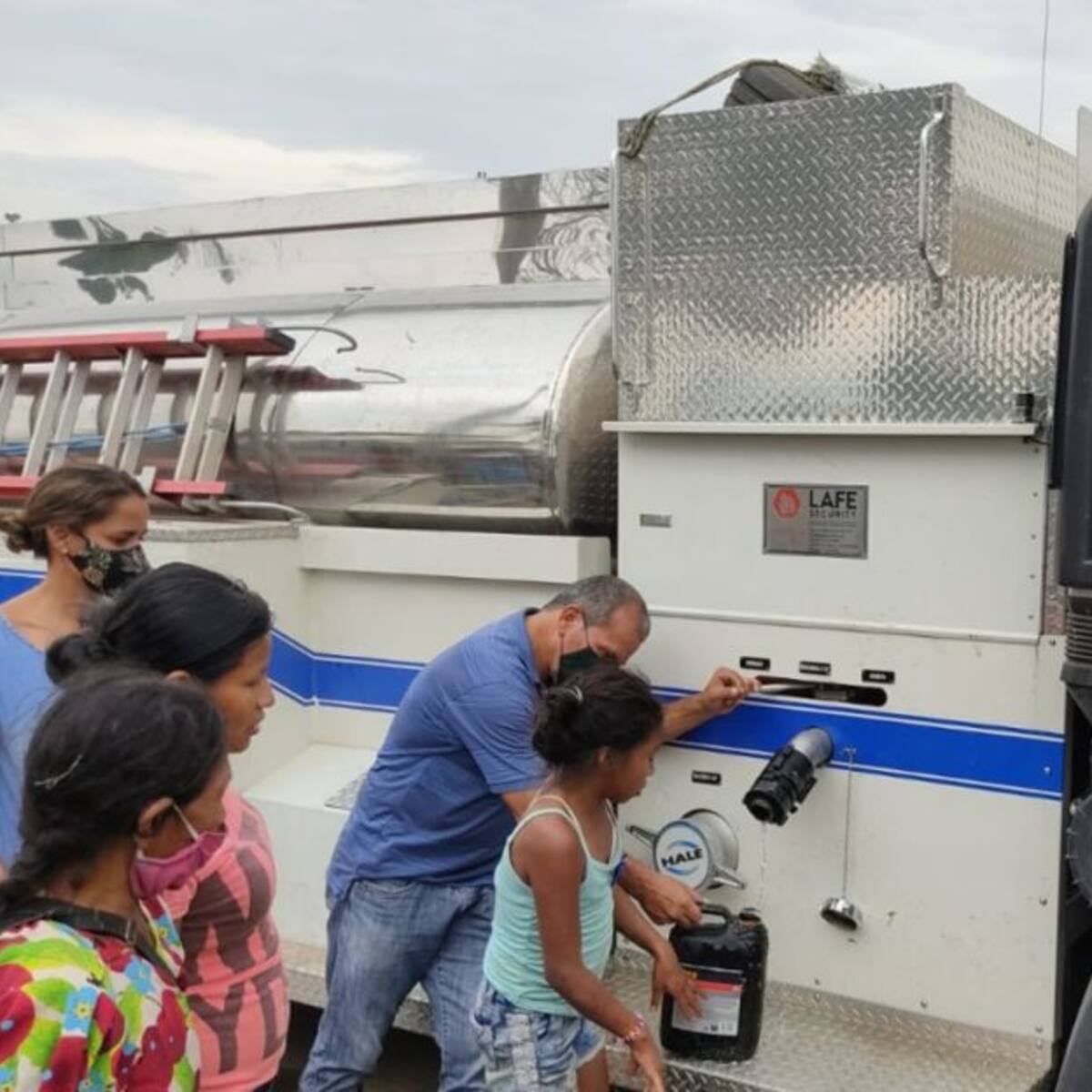 Autoridades enviaron apoyos para atender emergencia en Manizales