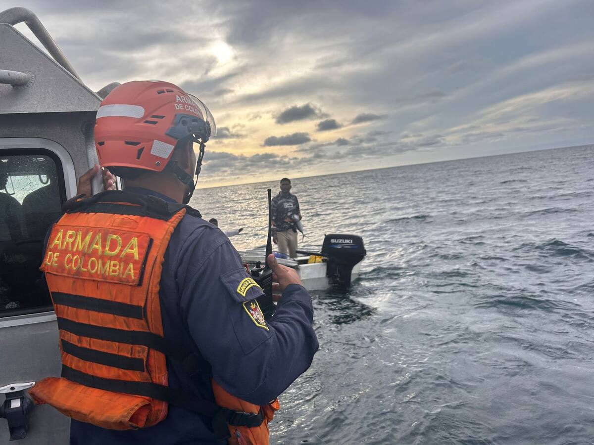 Sanos y salvos aparecieron los dos pescadores que se encontraban perdidos cerca de Cartagena