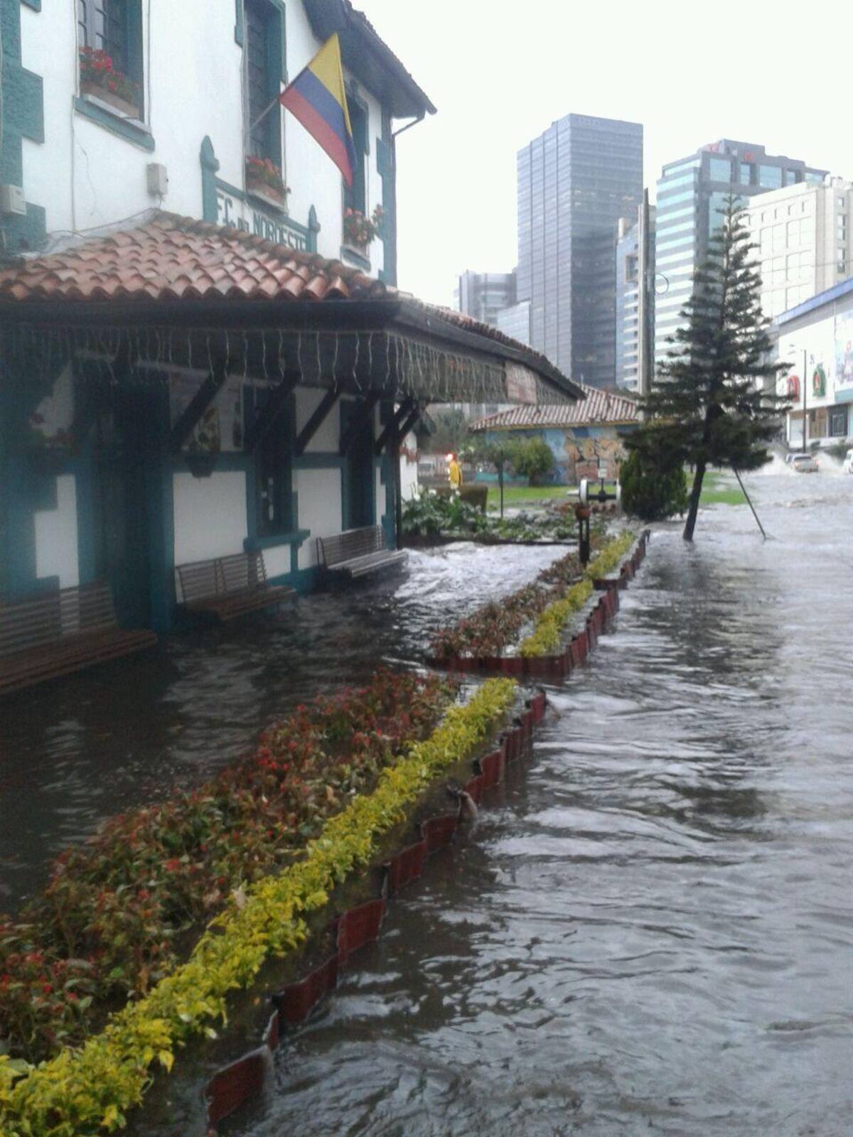 Se presentan represamientos principalmente en el norte de la ciudad.