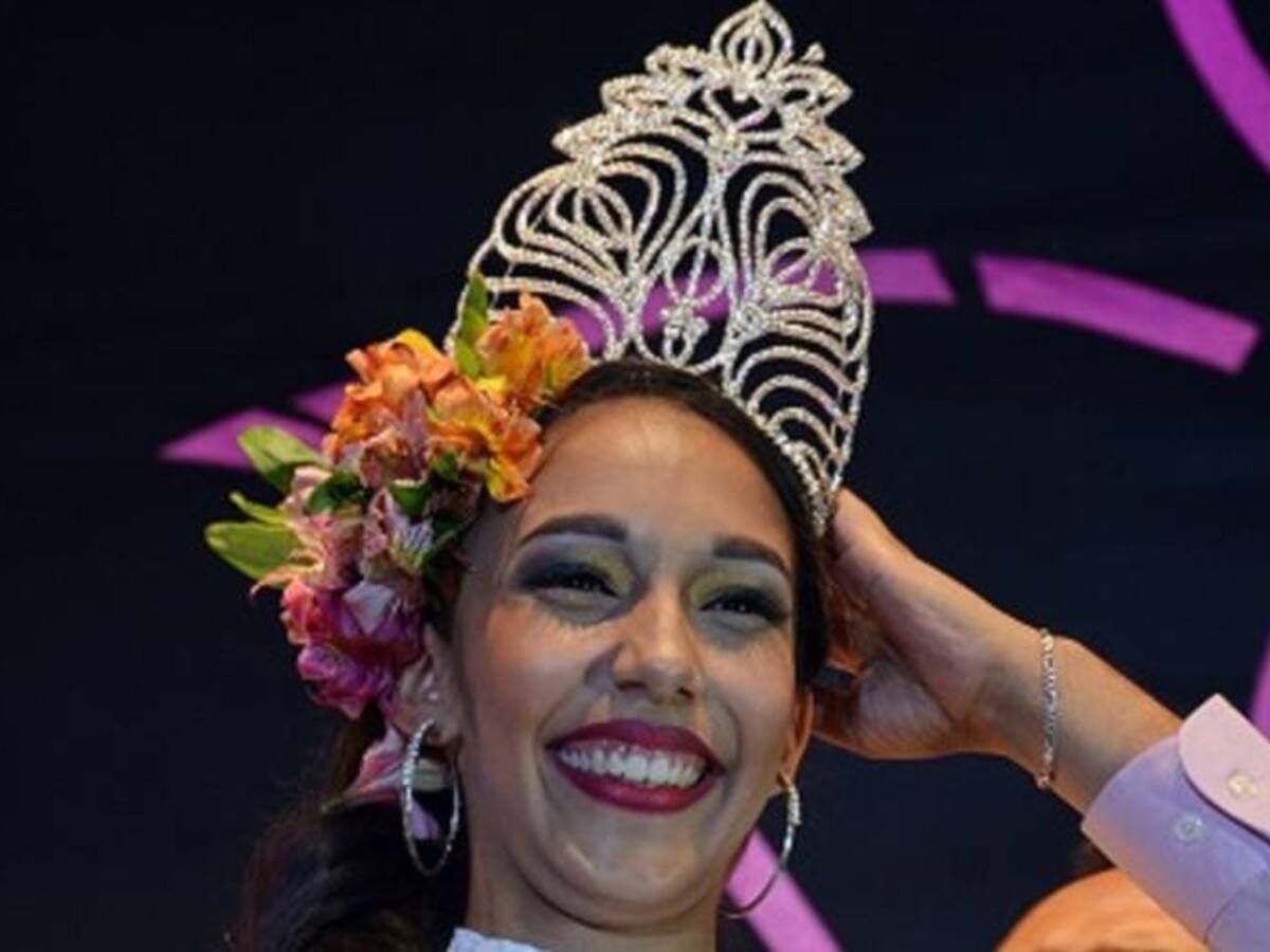 Comuna 10 de Armenia nueva reina Chapolera en el remate de fiestas 127 años de fundación