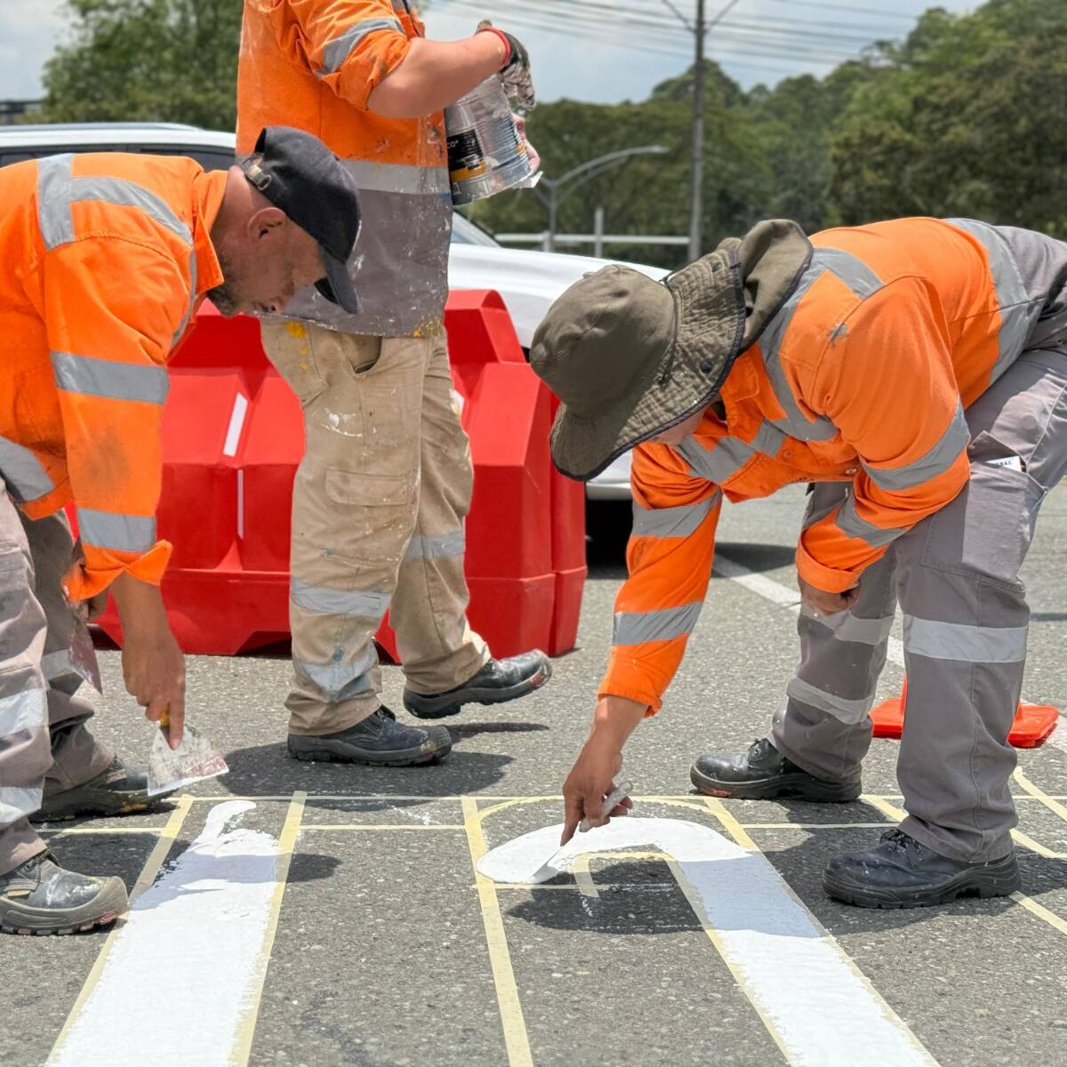 Hundimiento en Las Palmas: instalan señalización y cierran carril
