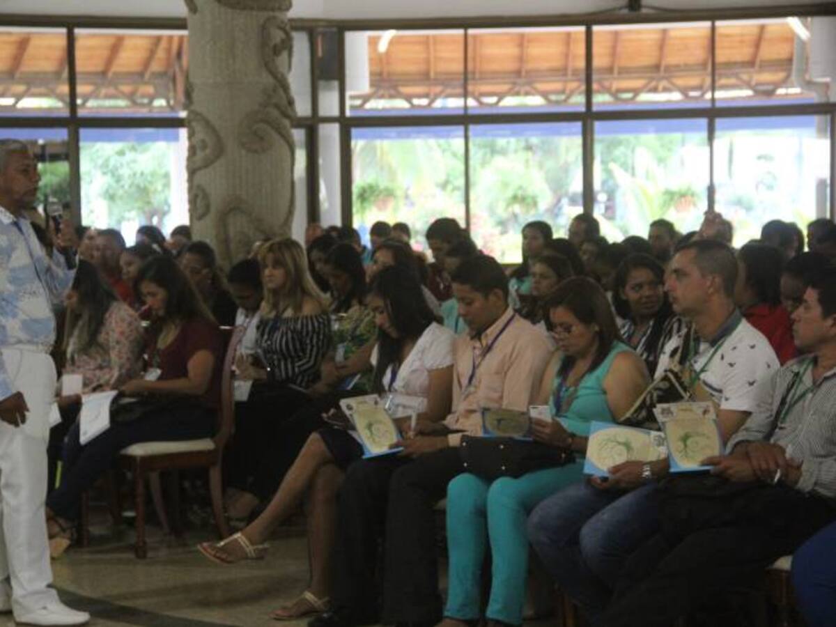 300 docentes del Magdalena se capacitaron en pedagogía