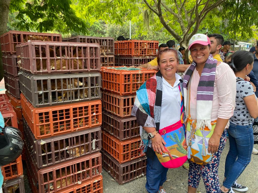 Entrega de insumos para proyectos productivos de vístimas del conflicto en Risaralda - Agencia de Desarrollo Rural.