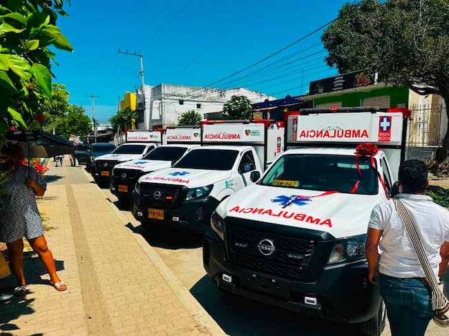 Nuevas ambulancias. // Alcaldía de Santa Rosa