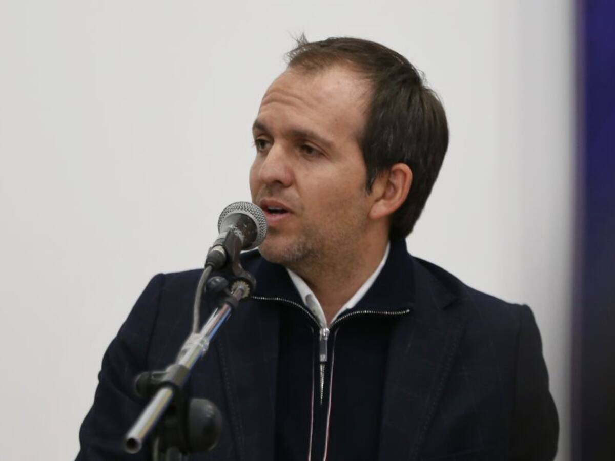 Con Nairo como testigo, MinDeporte comprometió 8 mil millones para Tunja