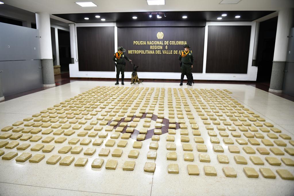 Marihuana incautada-foto policía Metropolitana