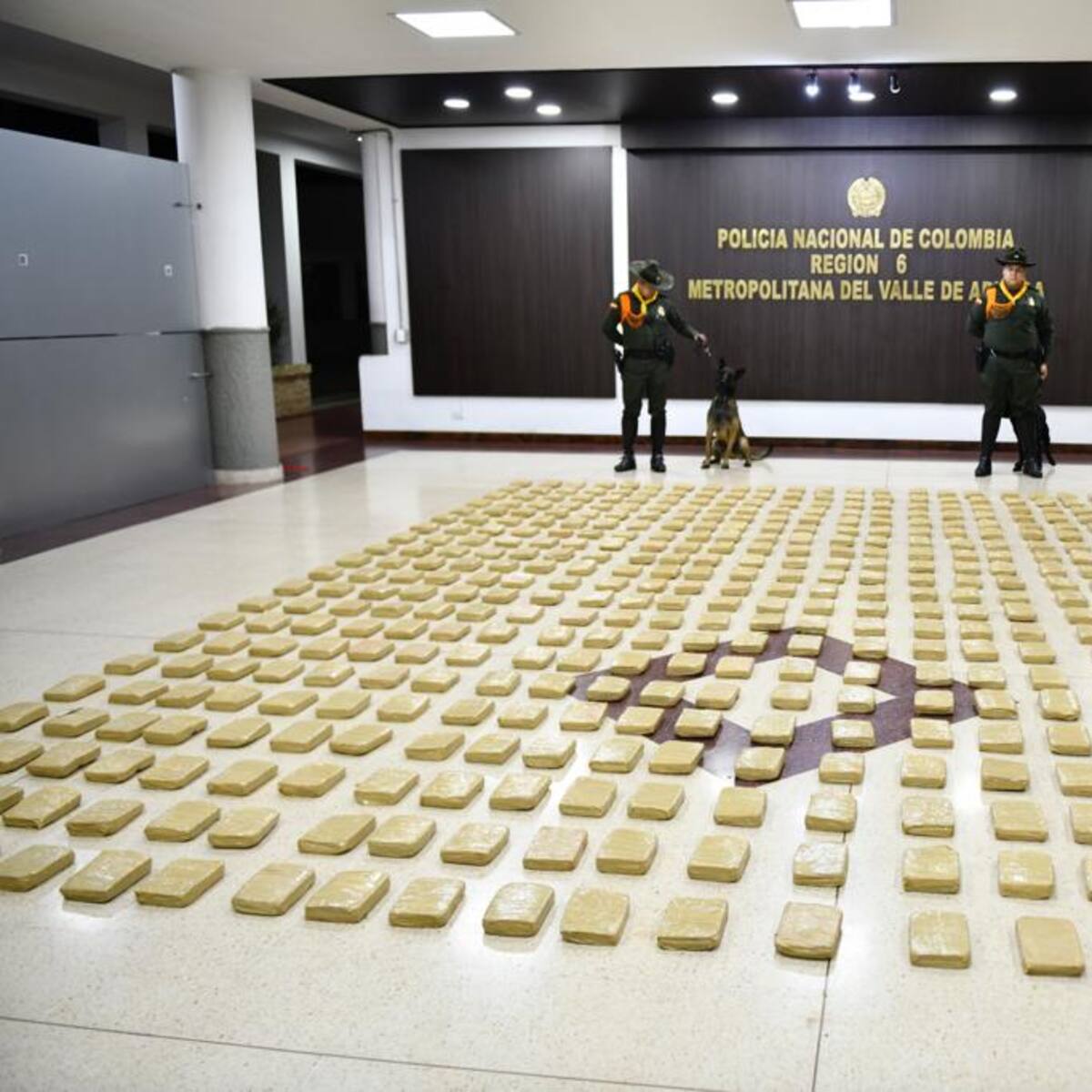 Encuentra 280 kg de marihuana impregnados con grasa de motor en Sabaneta