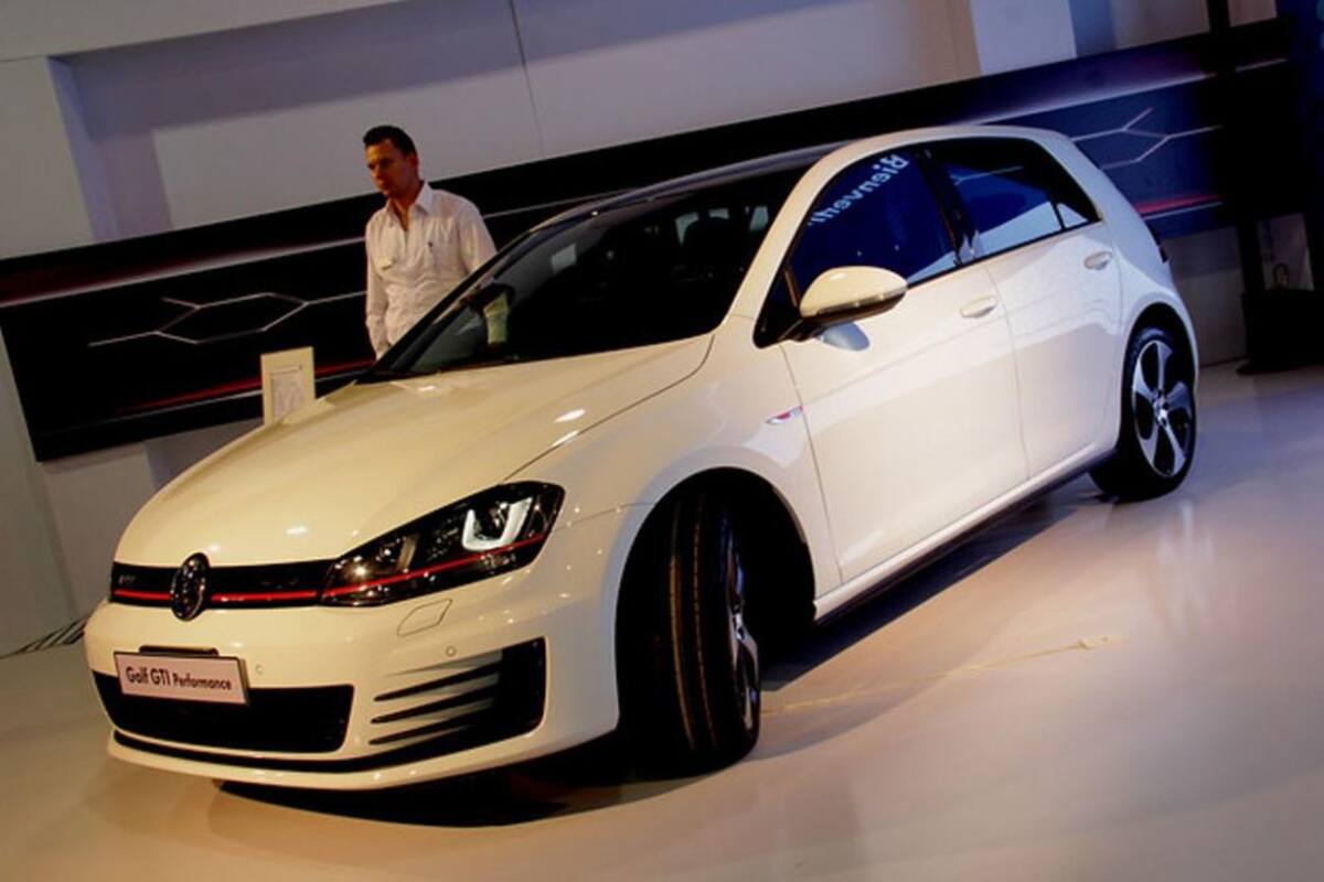 Los amantes de los automóviles se dan cita en Corferias donde se exhiben más de 1000 vehículos con  modelos recientes de las más reconocidas marcas de automóviles a nivel mundial.
