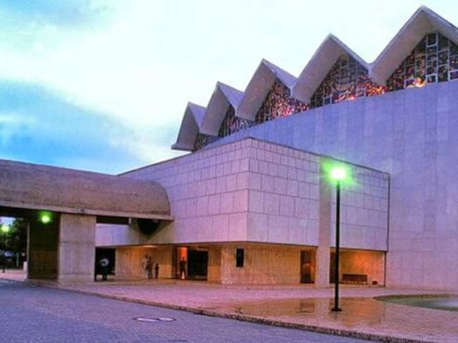 Teatro Amira de la Rosa será donado el 28 de mayo al Banco de la República