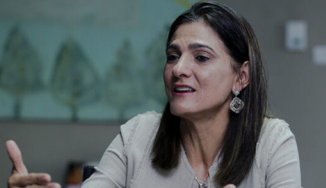 Ministra de Transporte 