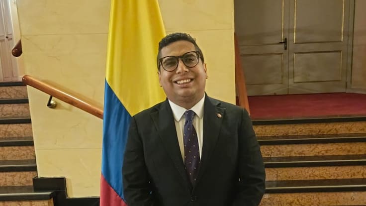 Petro incumplió promesa de embajadores de carrera, cargos apenas llegan al 30%: José Salcedo