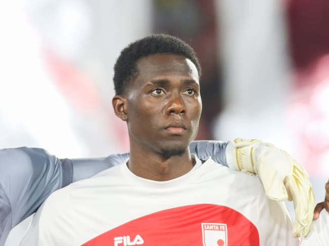 Yilmar Velásquez, jugador de Santa Fe. (Photo by Daniel Garzon Herazo/NurPhoto via Getty Images)