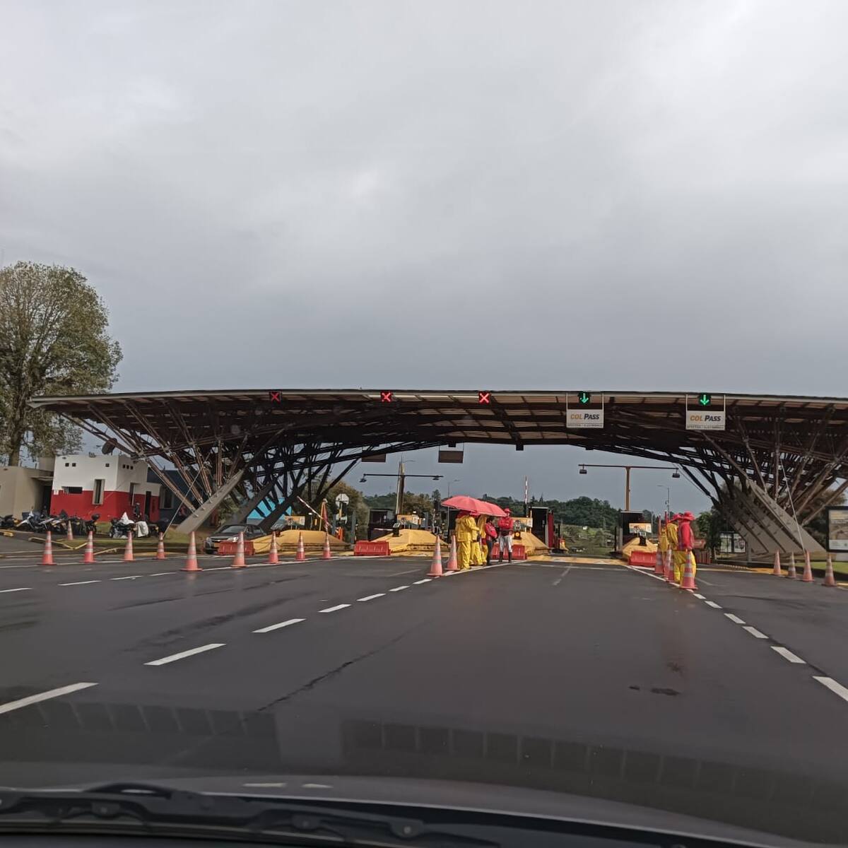 En Quindío hay diferencias entre congresistas y gremios frente a concesión de autopistas del café