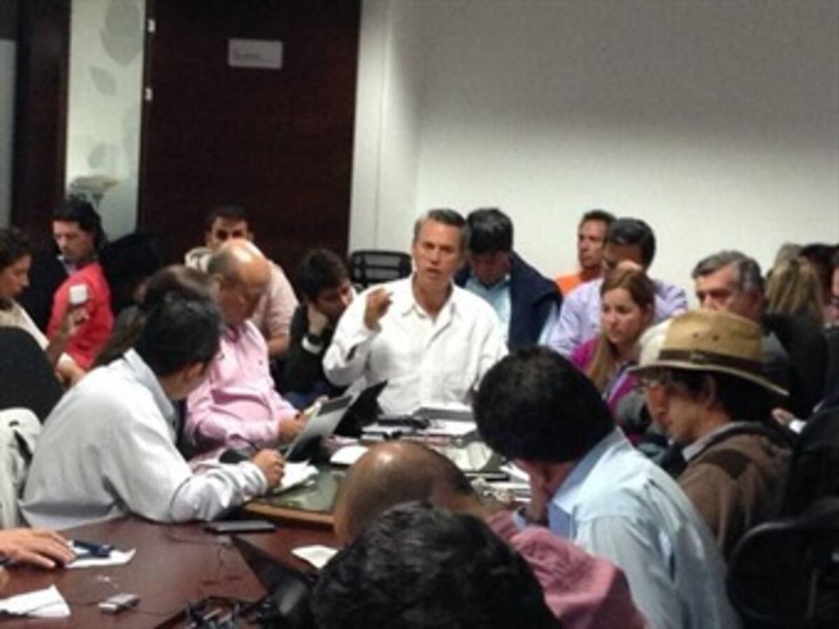 Gobierno intenta a esta hora levantar paro nacional agragrio