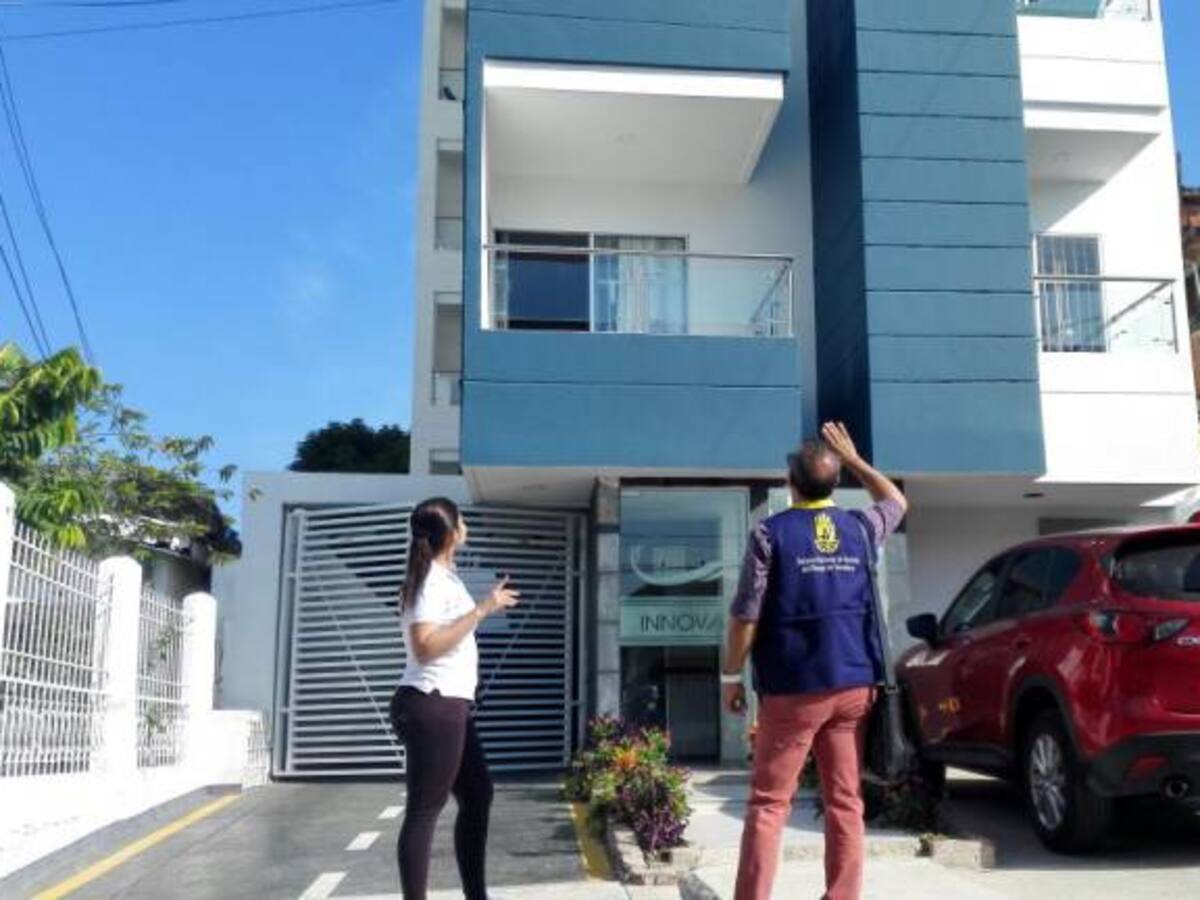 A propietarios de apartamentos desalojados no se les puede seguir cobrando impuesto: Personero
