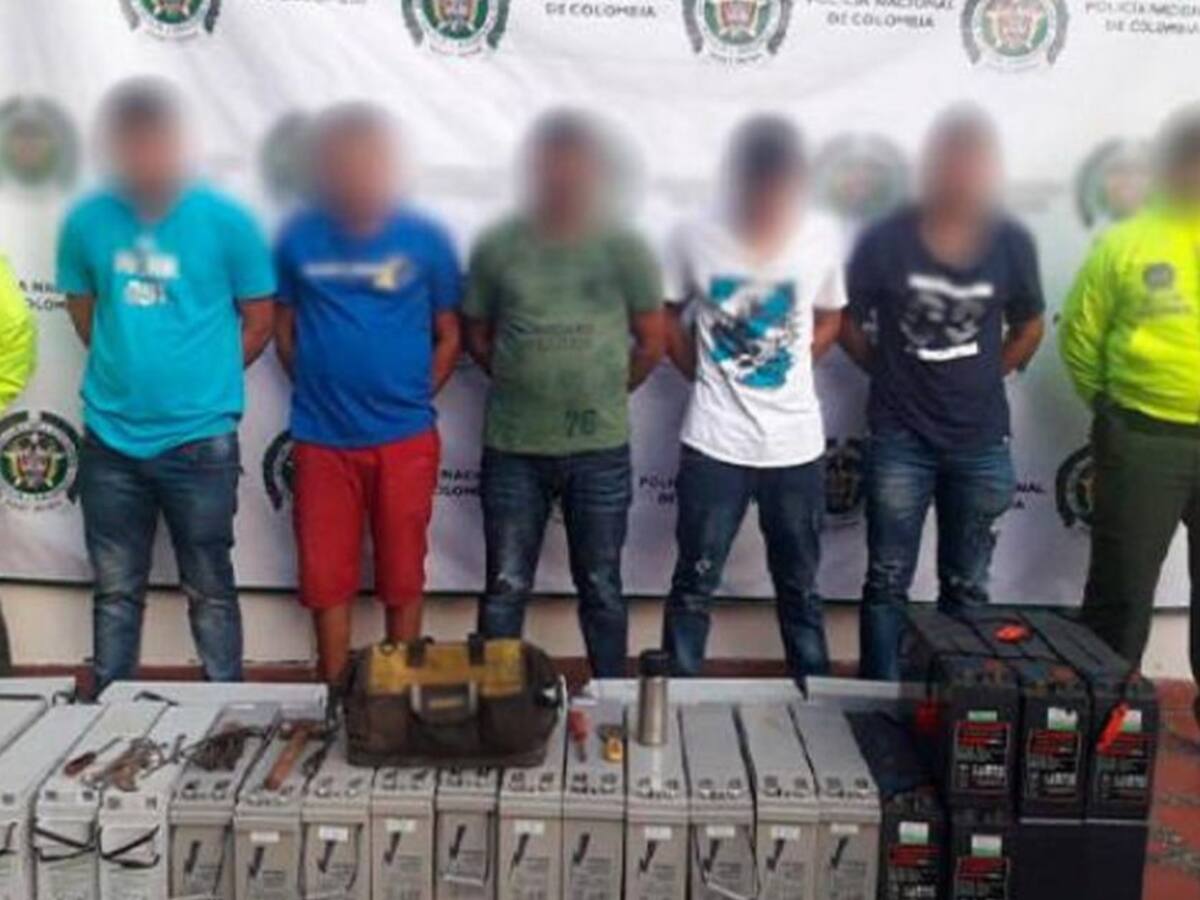 Cayeron ‘Los ingenieros’, banda que tenía azotado a operadores de celulares
