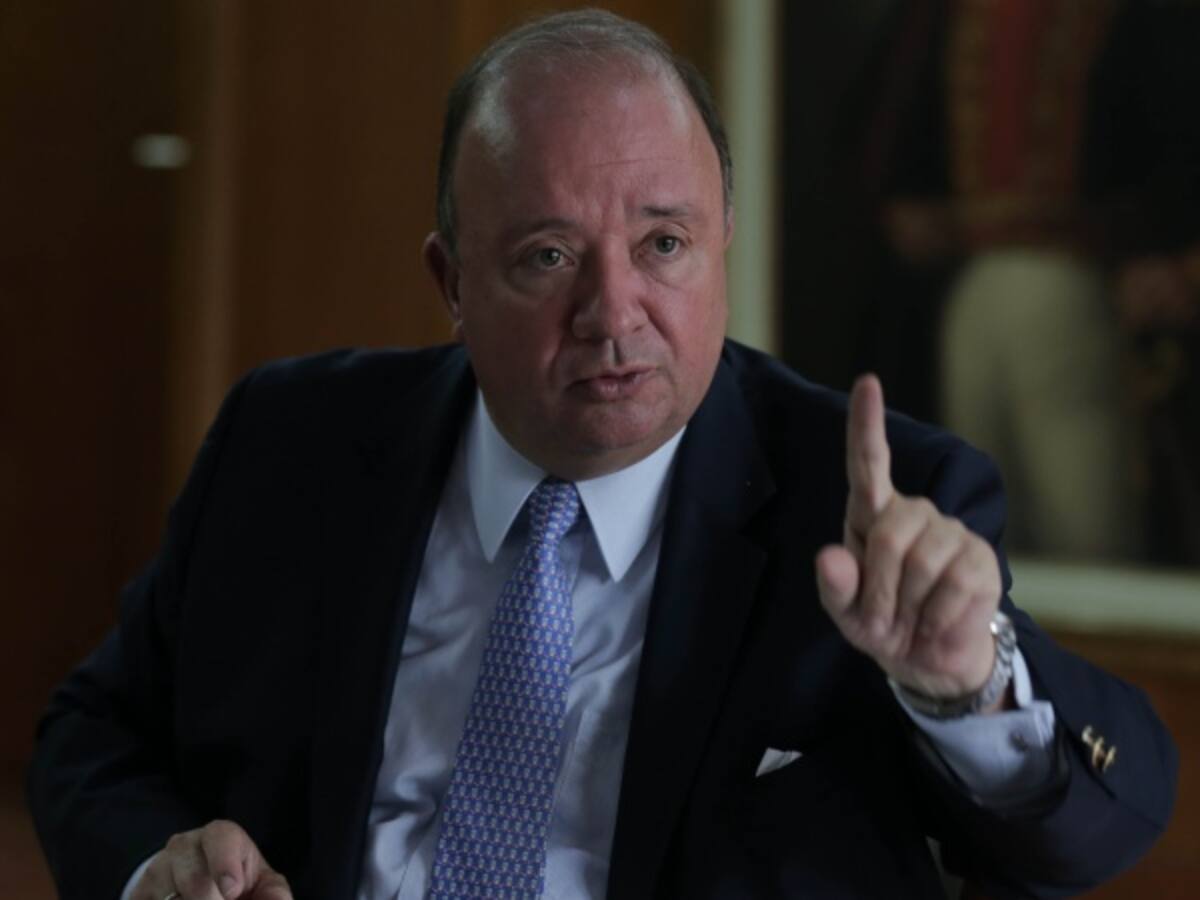 La Fuerza Pública está lista para enfrentarlos con toda contundencia: Mindefensa al Eln