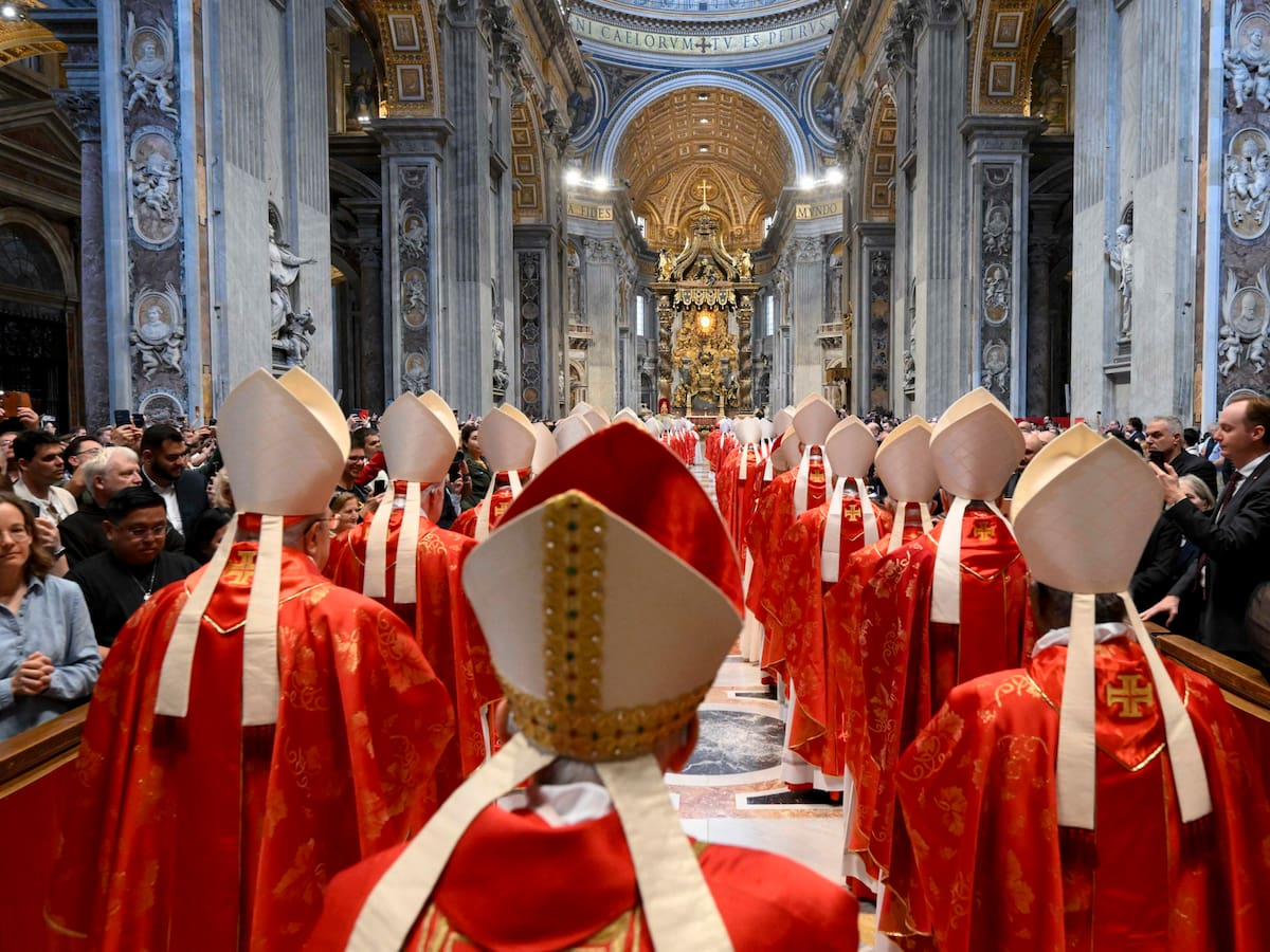 Crónica W: Cónclave, la elección del nuevo papa