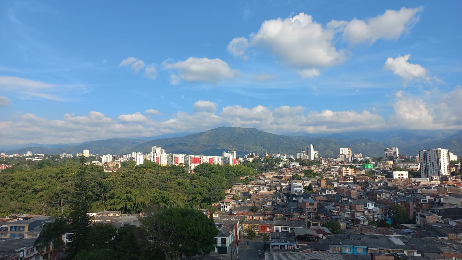 Día soleado en Armenia- Vanessa Porras