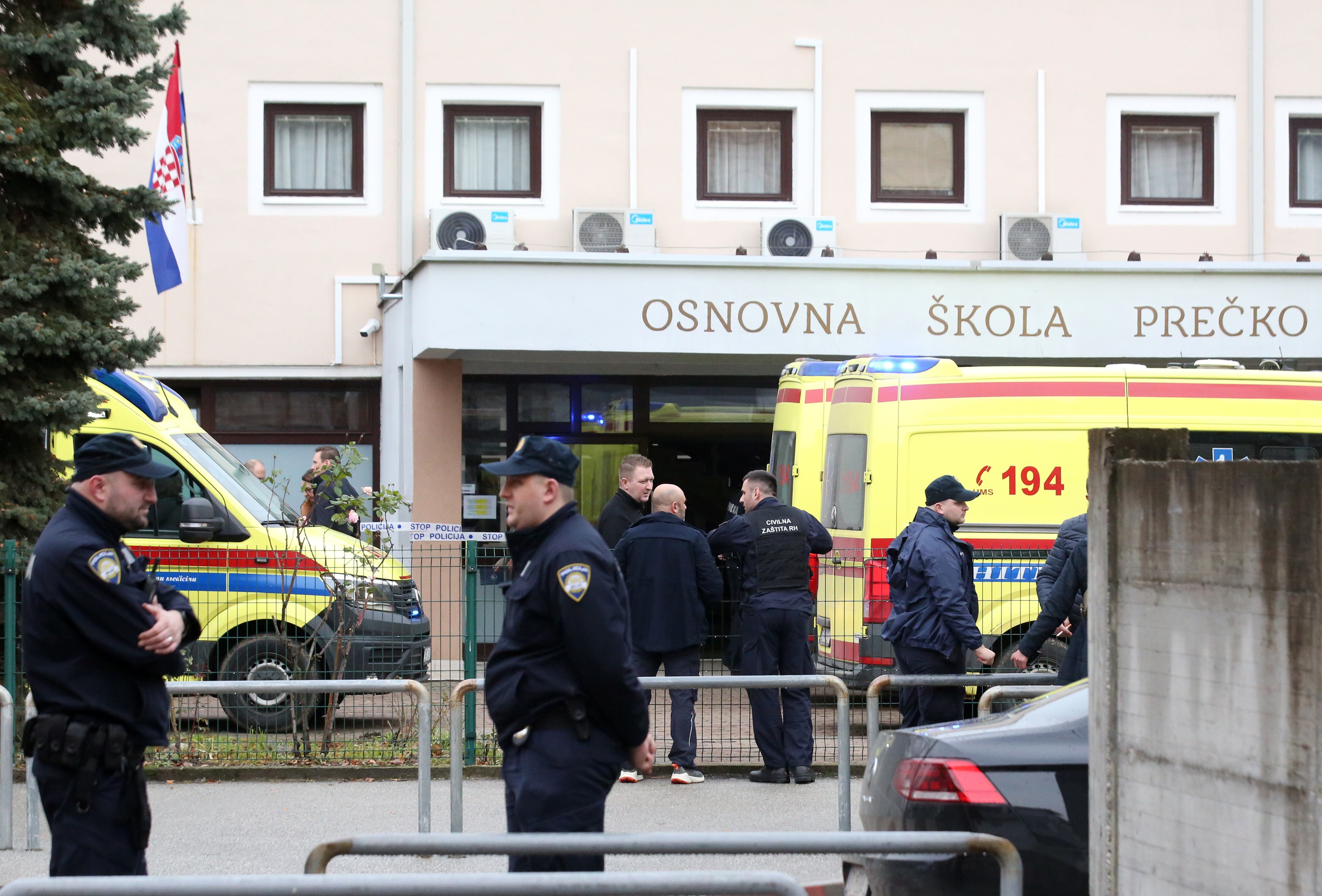 Hombre de 19 años ataca con cuchillos una escuela primaria en la capital de Croacia, resultando en la muerte de un menor de 7 años. (Foto: EFE)