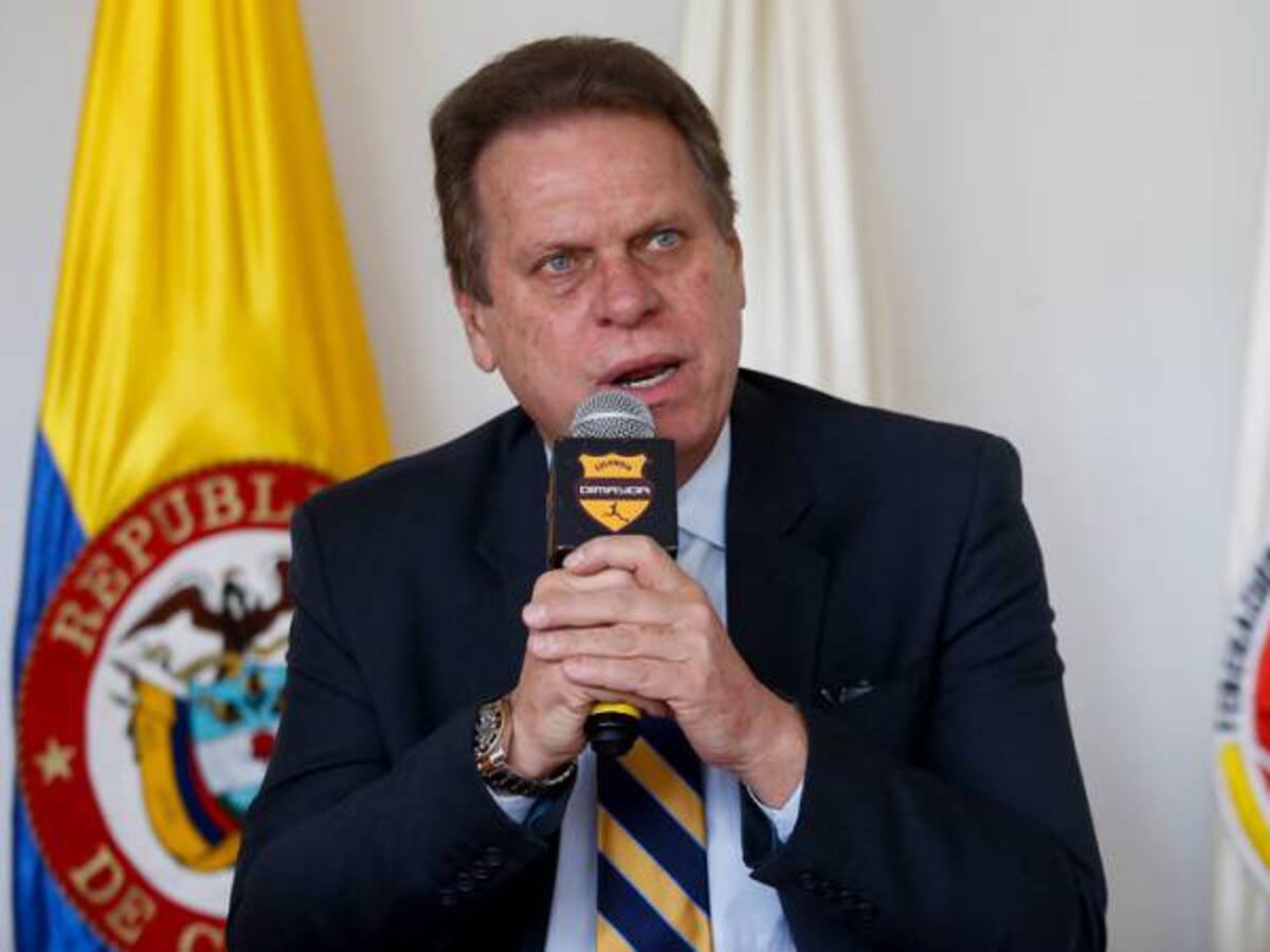 Alcalde de Bucaramanga llamó a presidente de Fedefútbol, Blatter