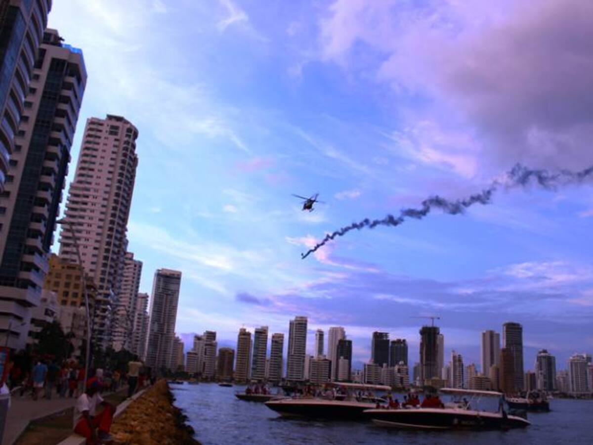 Armada Nacional se suma a la celebración del inicio de la Navidad Mar Adentro