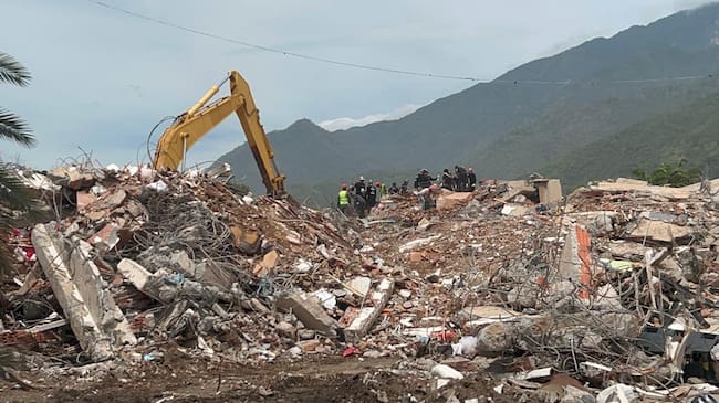 Los silencios que salvan vidas en medio de los escombros en Venezuela. Fotos: Caracol Radio