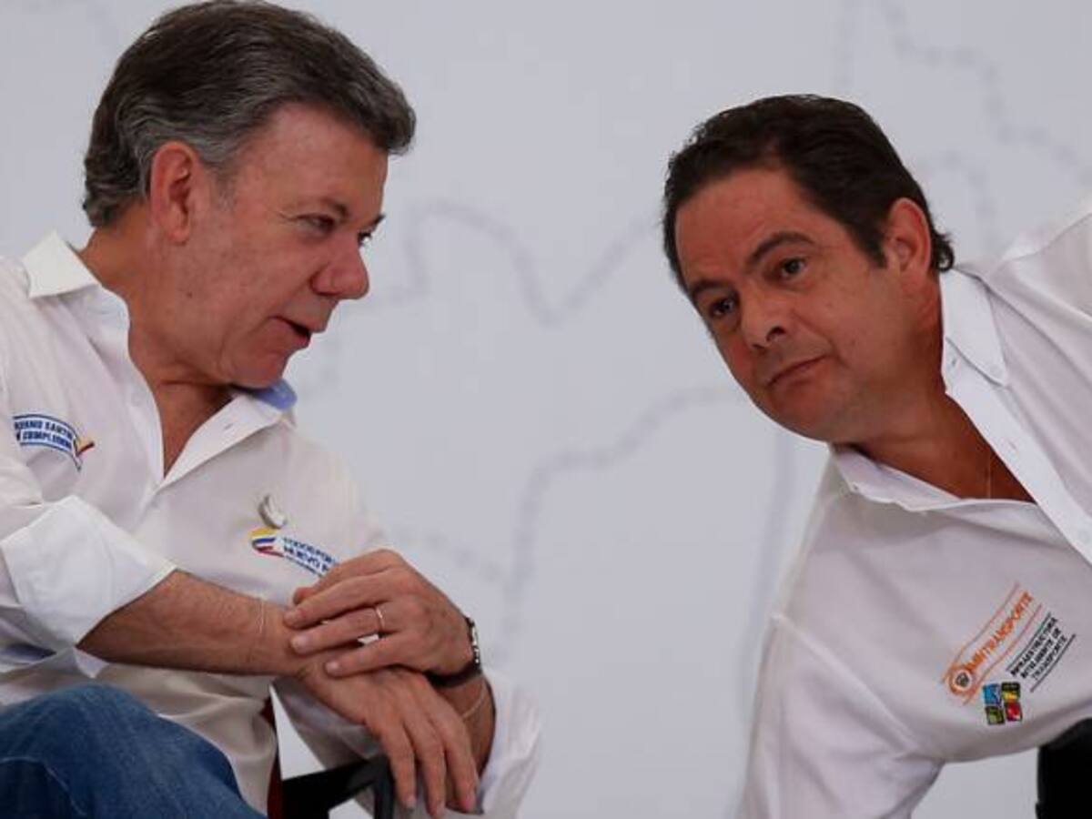Hacemos votos porque Vargas Lleras se recupere pronto: Santos