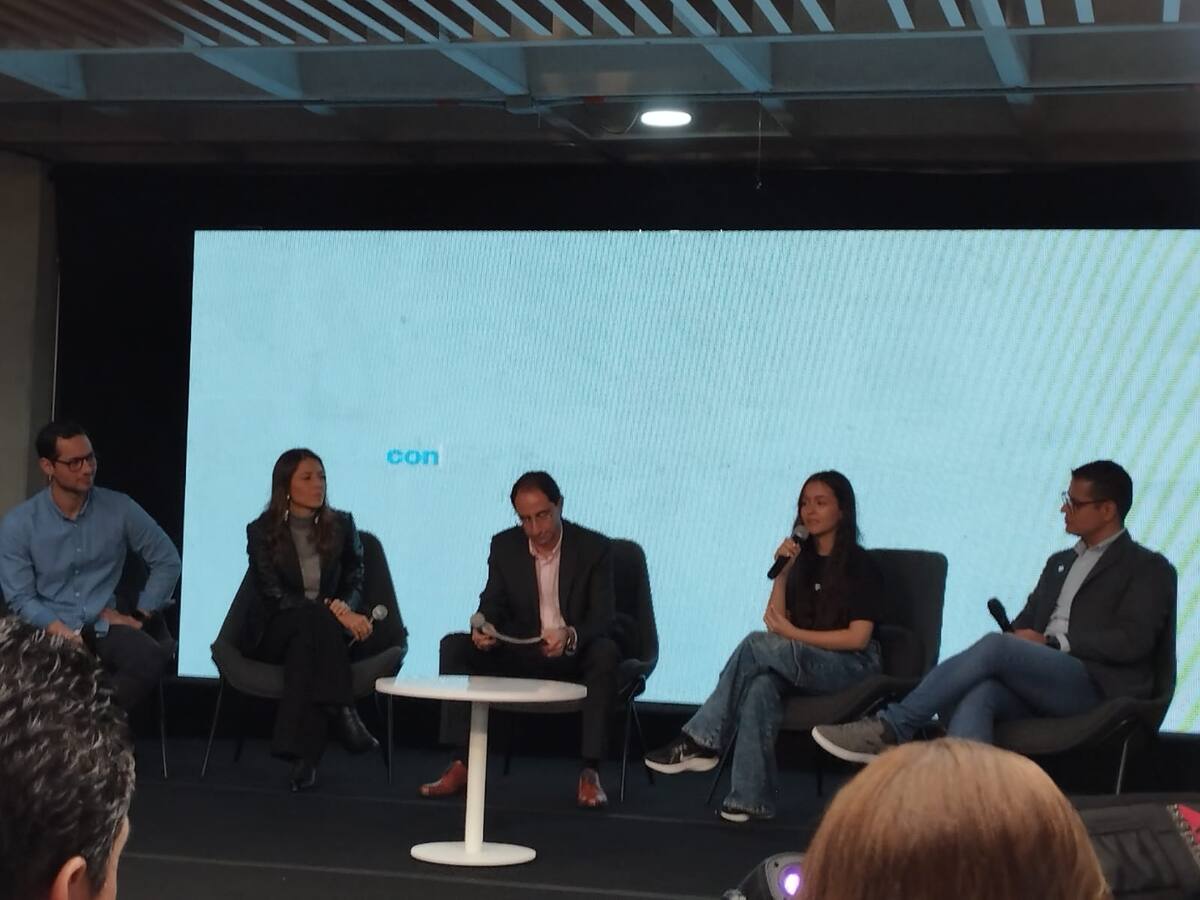 EIA lanzó iniciativa filantrópica para apoyar la educación superior de jóvenes talentosos