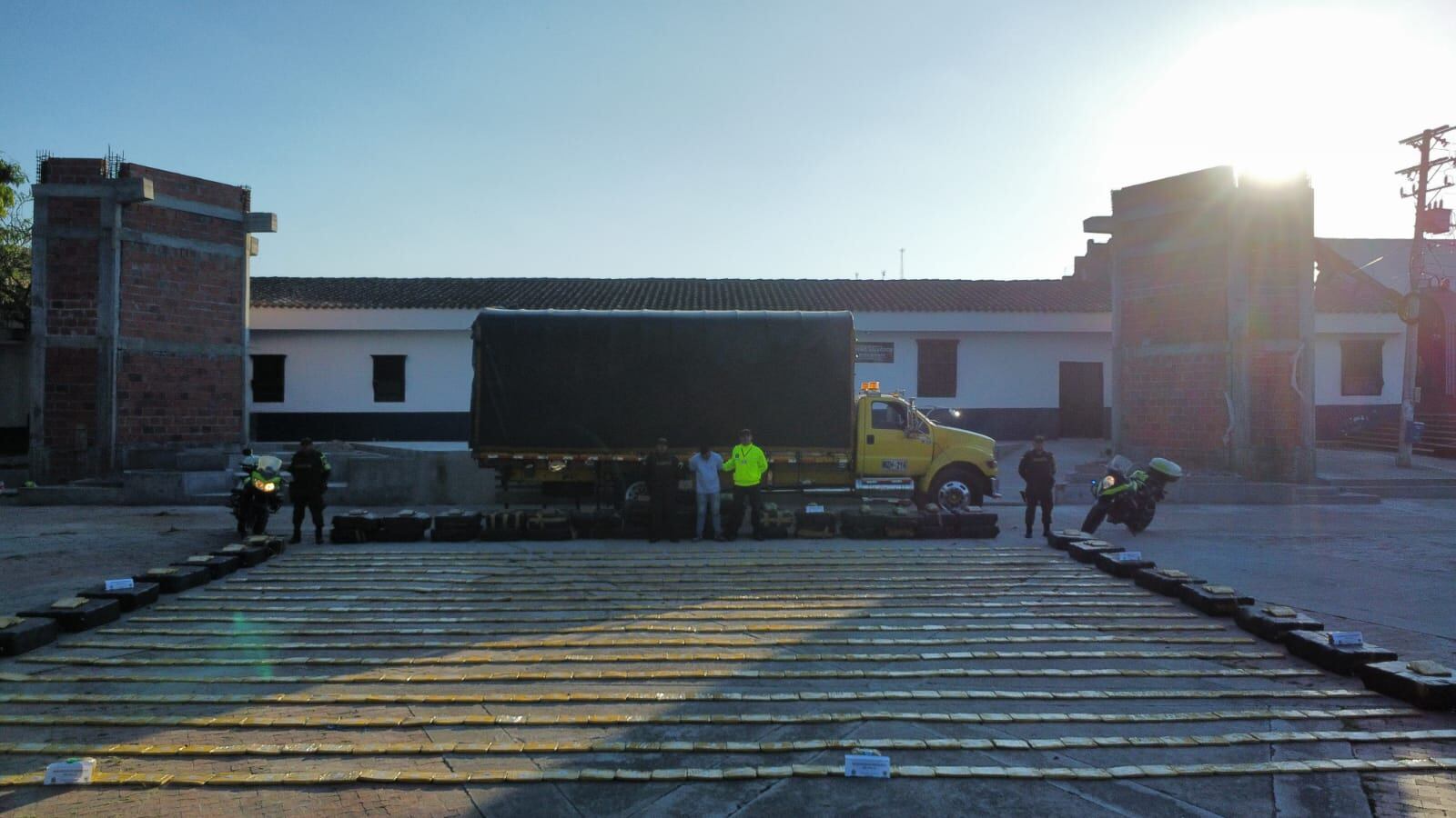 La incautación deja como resultado una persona capturada que deberá enfrentar los cargos de fabricación, tráfico o porte de estupefacientes