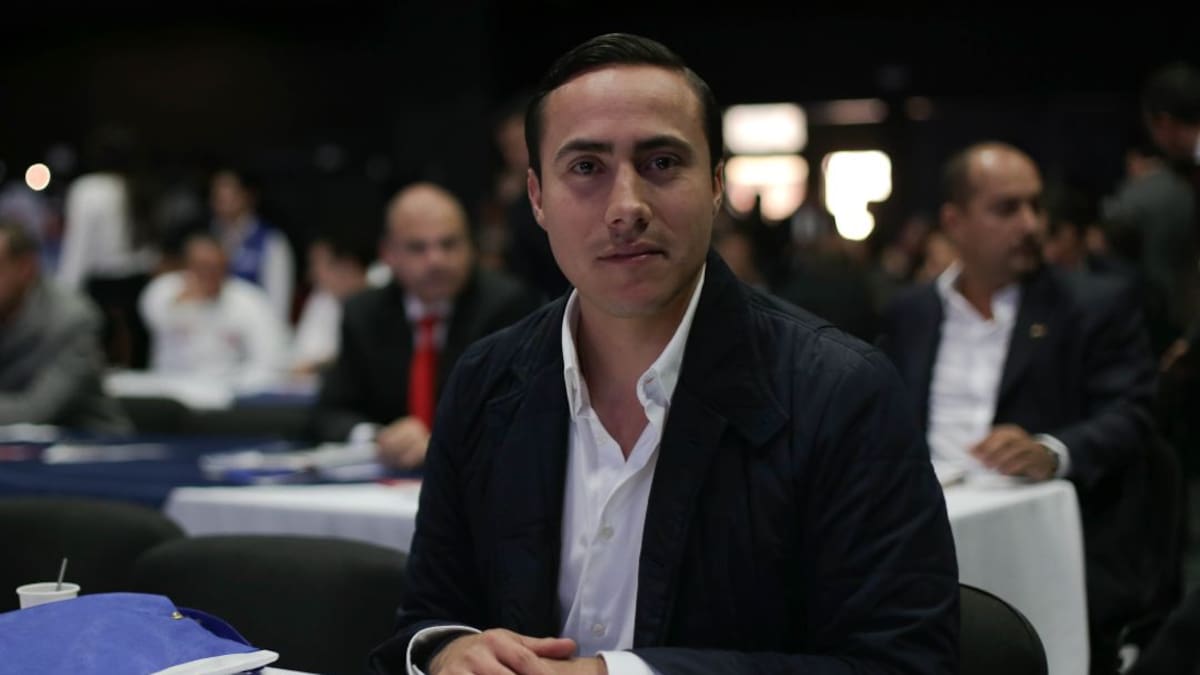 Richard Aguilar renunció a la curul que ocupa en el Senado