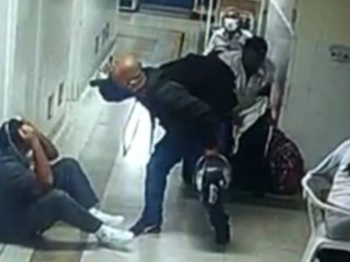 Violento ataque a enfermero del Hospital La María
