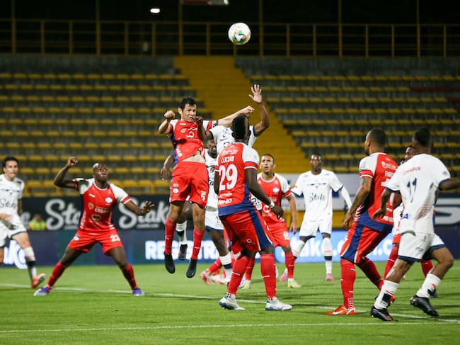 Alianza FC y Fortaleza se enfrentan en Valledupar. (Colprensa - Lina Gasca).