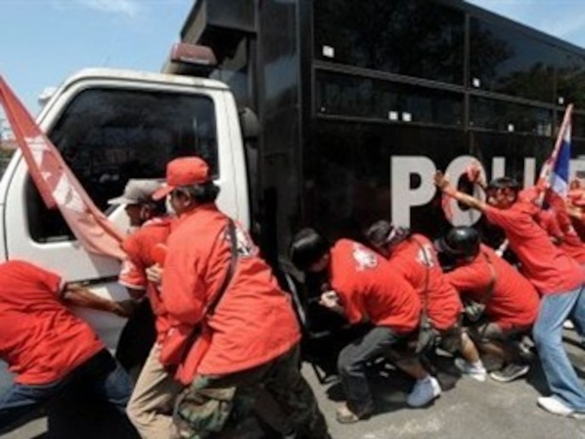 Los 'camisas rojas' preparan la batalla final contra el Gobierno tailandés