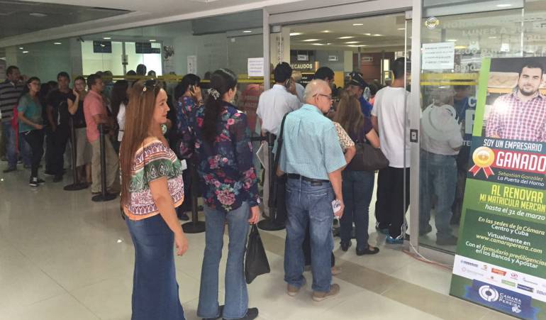 La Alcaldía indicó que se están demorando 20 minutos por usuario.