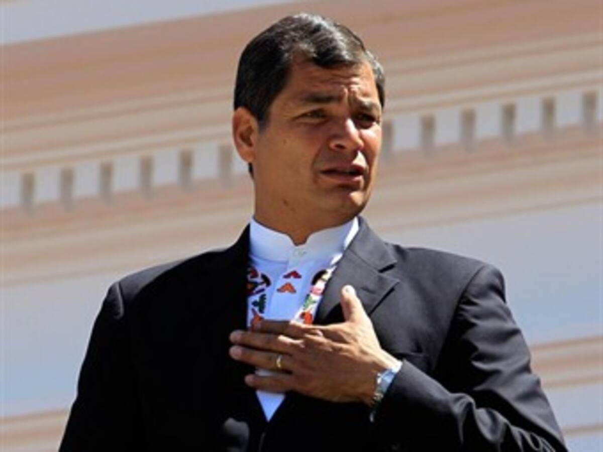 Correa no tiene "la mínima intención" de romper relaciones con nadie por asilo de Snowden