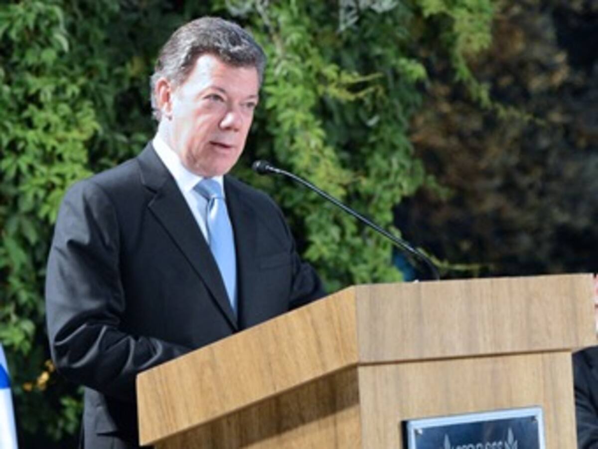 Santos defiende la prudencia en las relaciones diplomáticas de Colombia